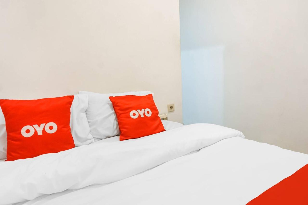 Hotel Super Oyo 91074 Stariez Senen Syariah Dżakarta Zewnętrze zdjęcie
