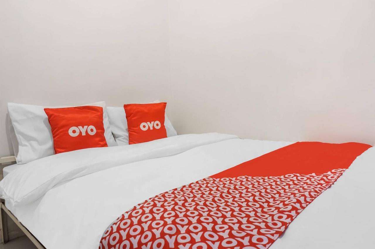 Hotel Super Oyo 91074 Stariez Senen Syariah Dżakarta Zewnętrze zdjęcie