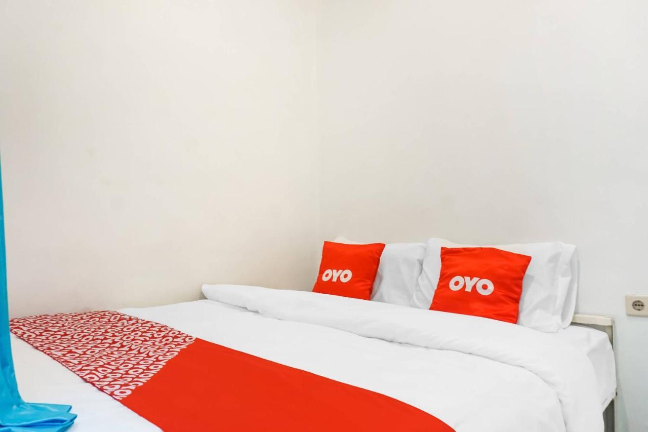 Hotel Super Oyo 91074 Stariez Senen Syariah Dżakarta Zewnętrze zdjęcie
