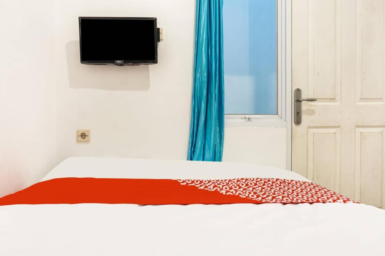 Hotel Super Oyo 91074 Stariez Senen Syariah Dżakarta Zewnętrze zdjęcie